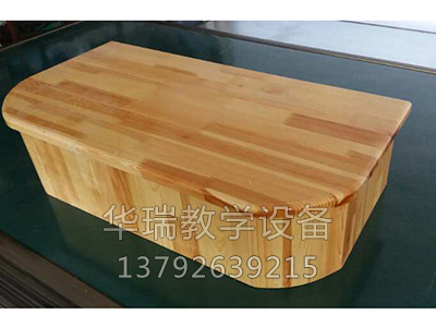 木質(zhì)講臺(tái).jpg